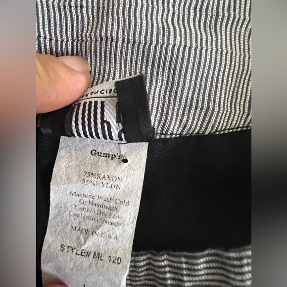 Gump's San Francisco Blue V-neck Blouse Size L - Picture 8 of 9